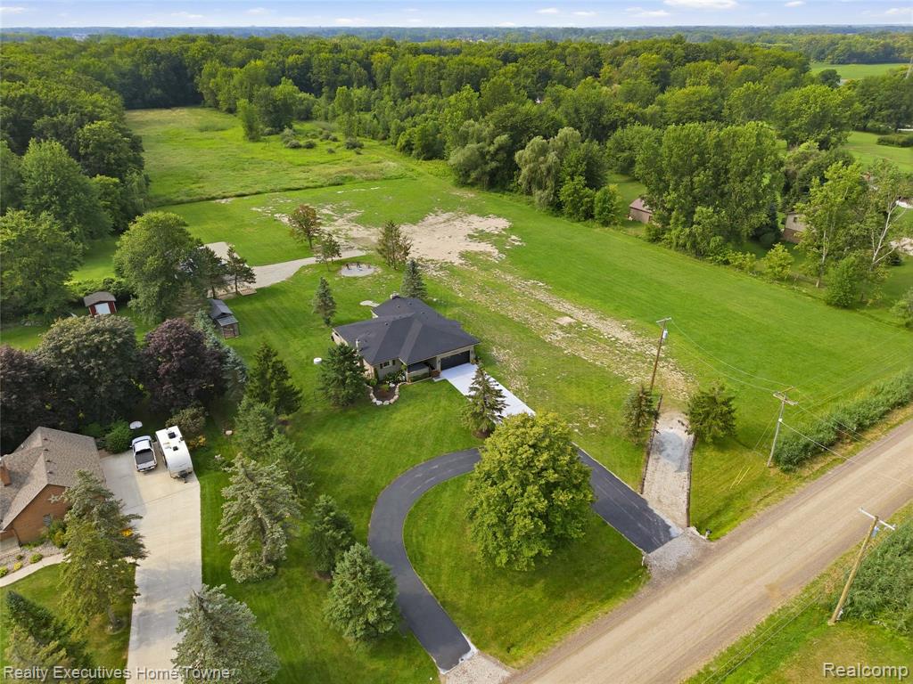 main property photo 65