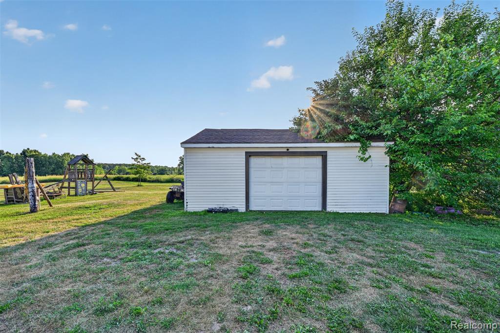 main property photo 47