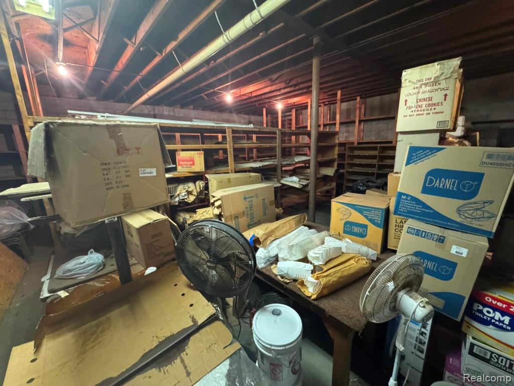 main property photo 19