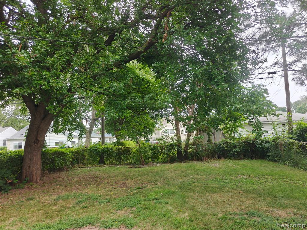 main property photo 14
