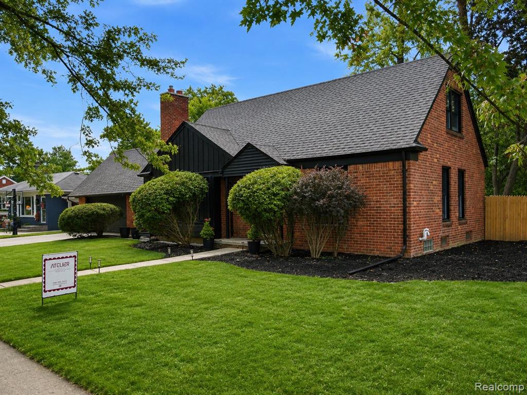 main property photo 40