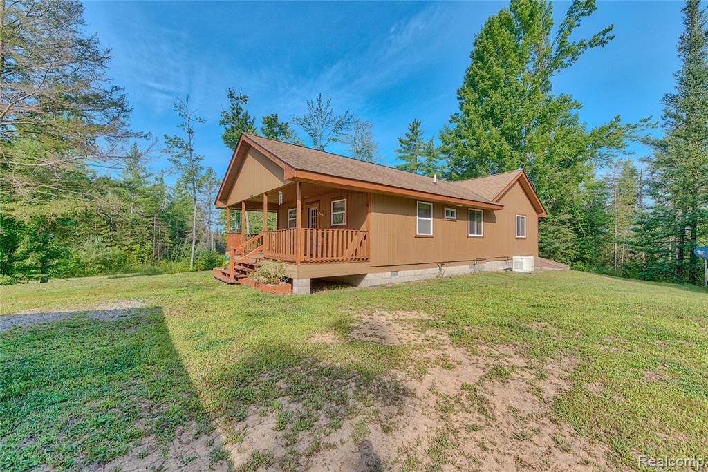 main property photo 5