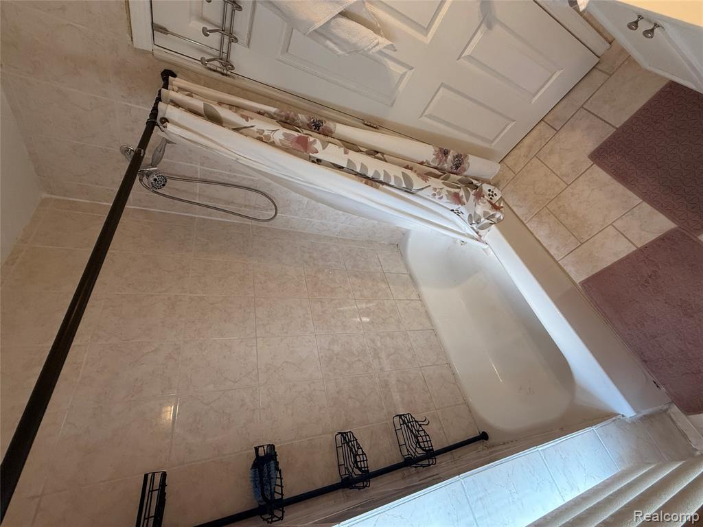 property viewer photo 8