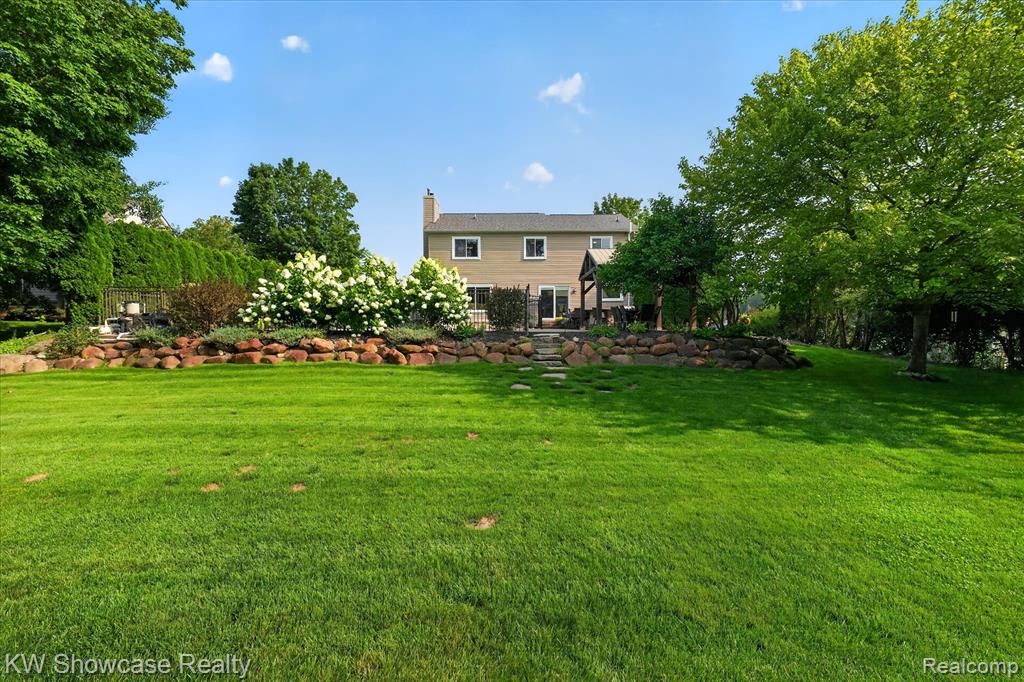 main property photo 46