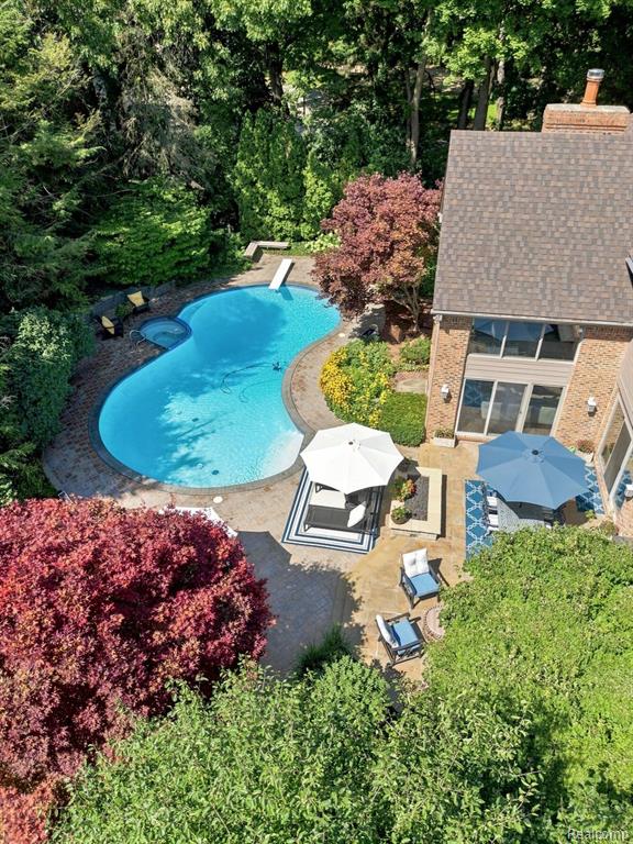 main property photo 88