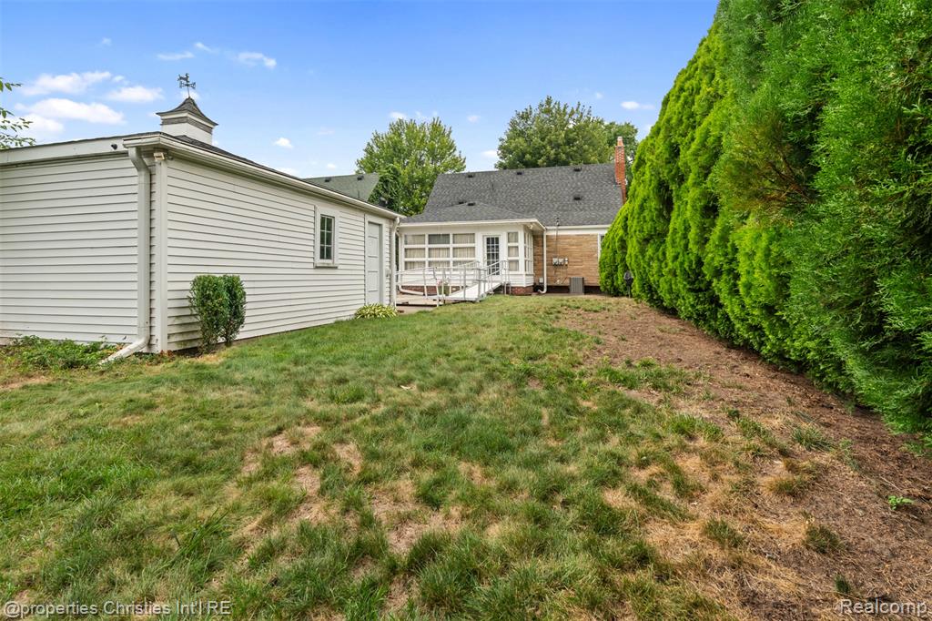 main property photo 27