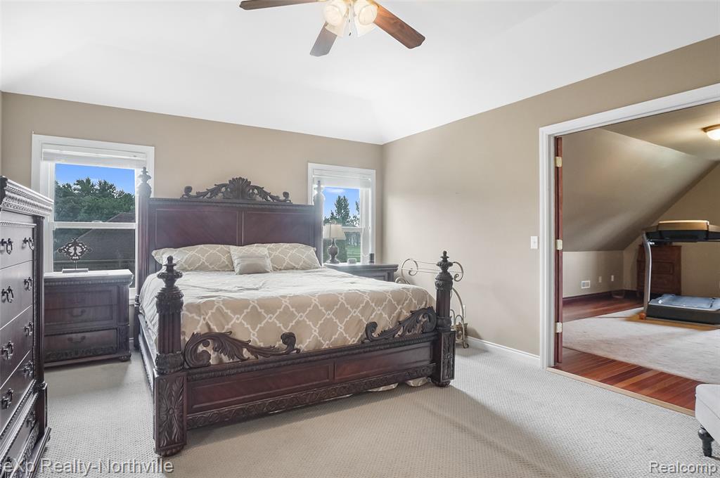 main property photo 47