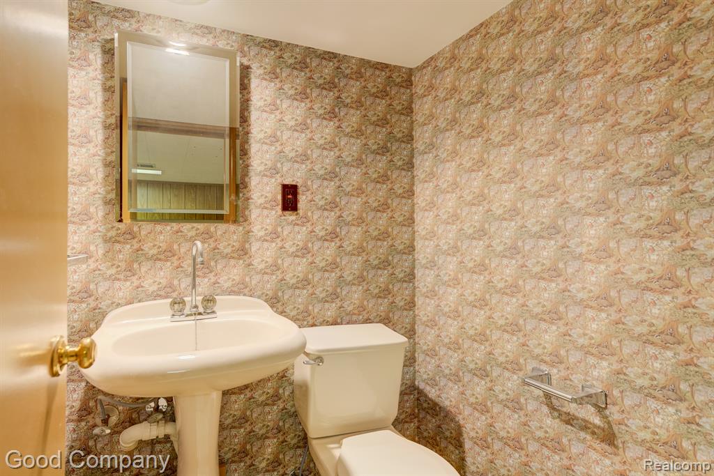 main property photo 53