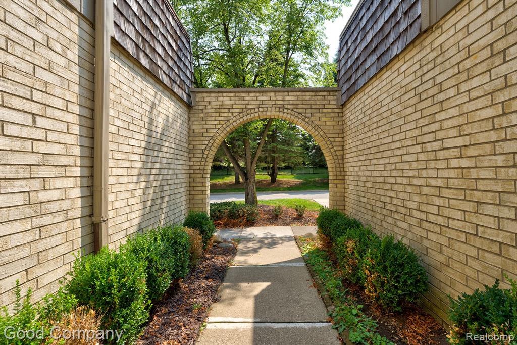 main property photo 68