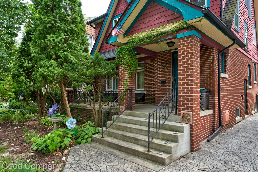 main property photo 44