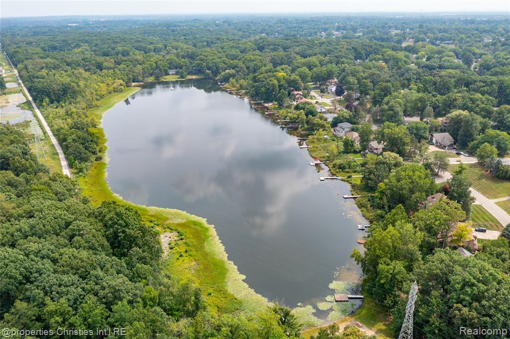 main property photo 49