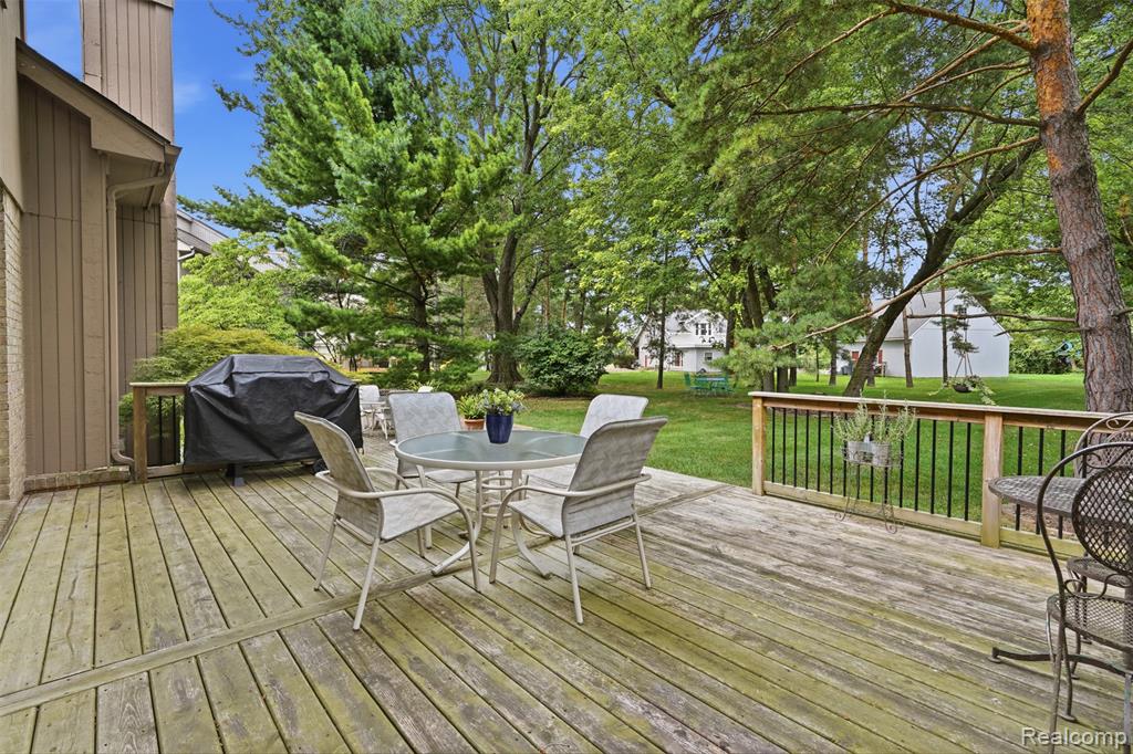 main property photo 42