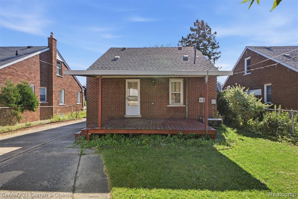 main property photo 30