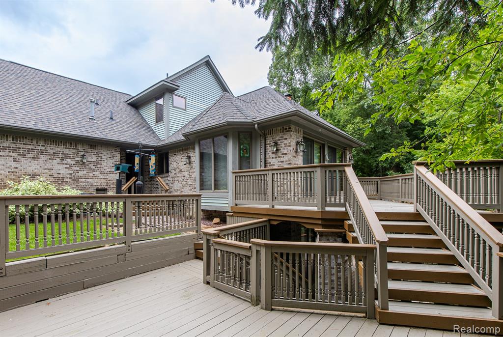 main property photo 65