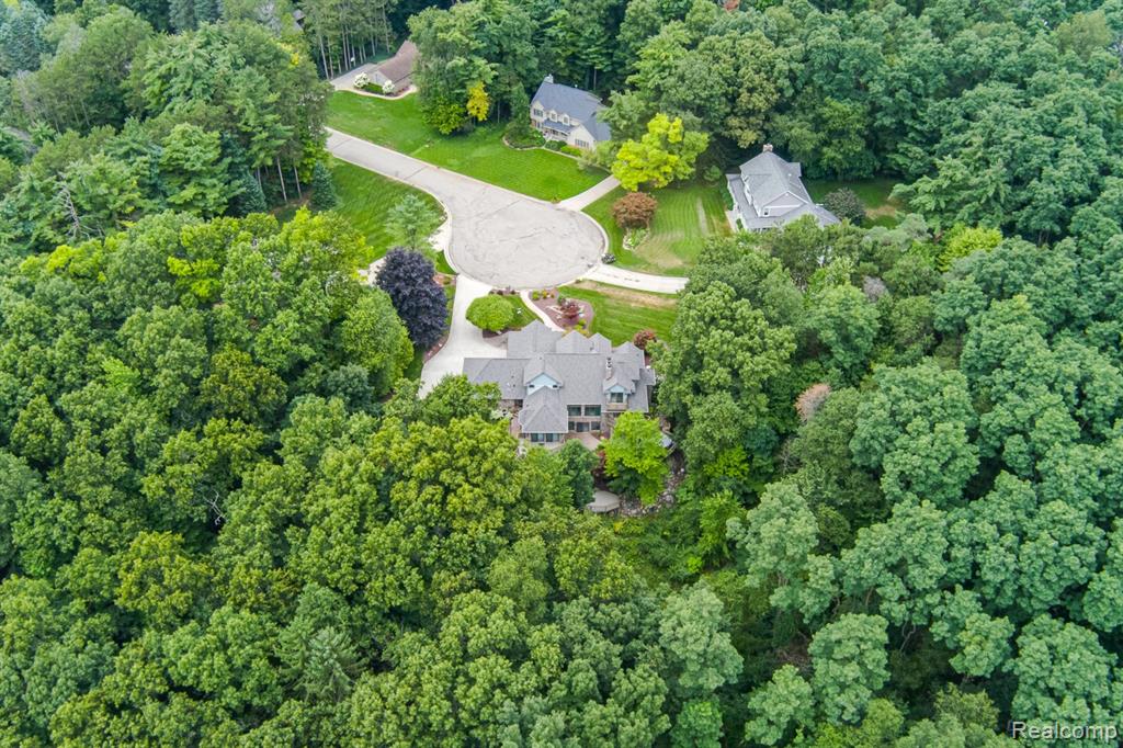 main property photo 74