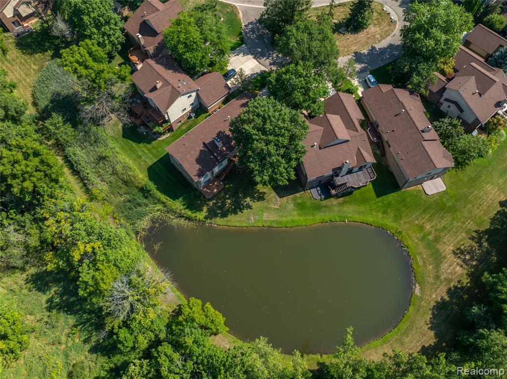main property photo 25