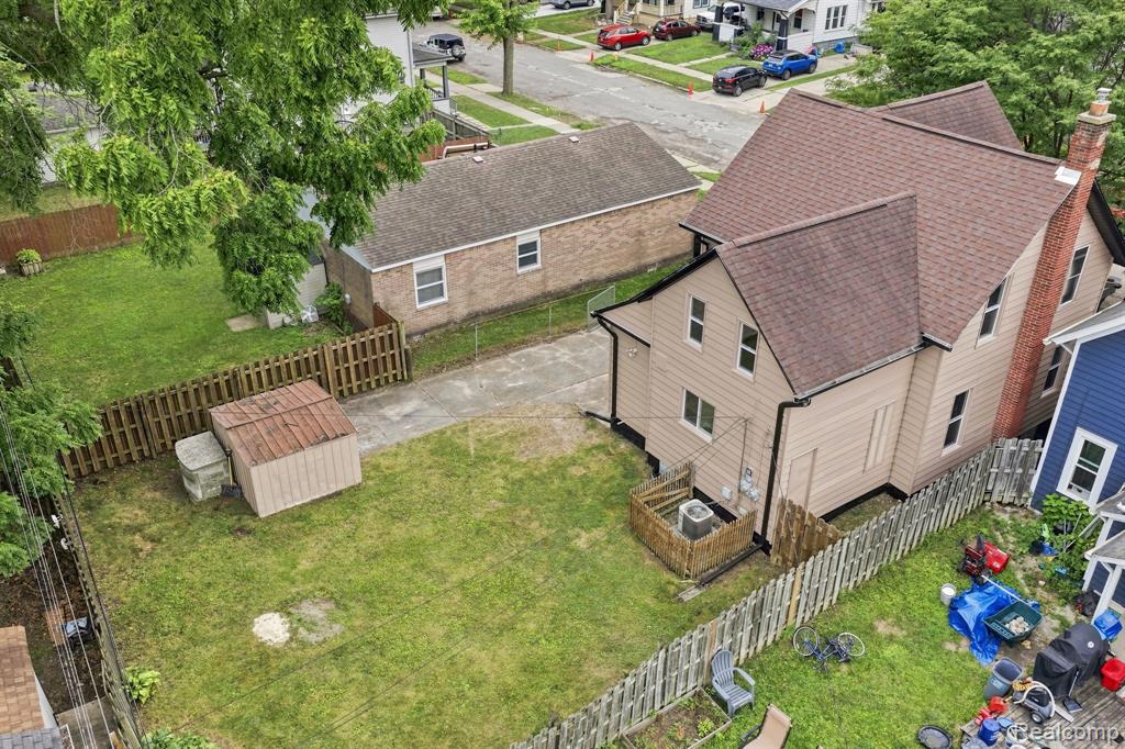 main property photo 41