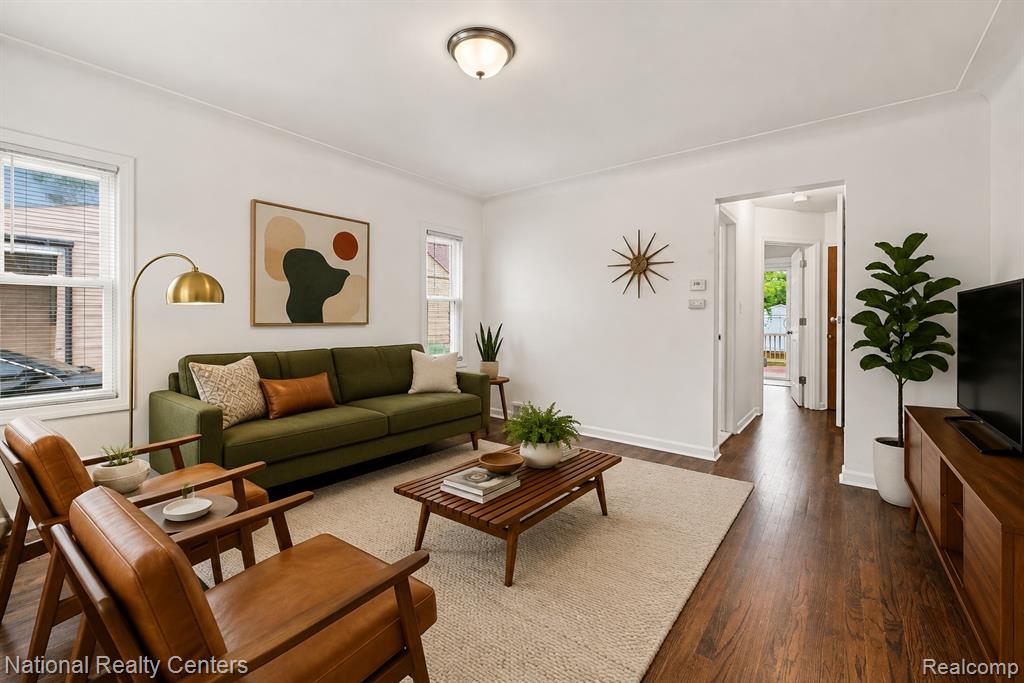 main property photo 3