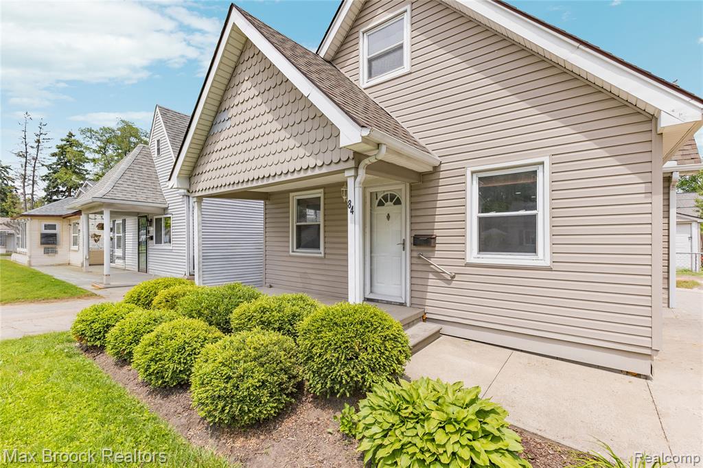 main property photo 2