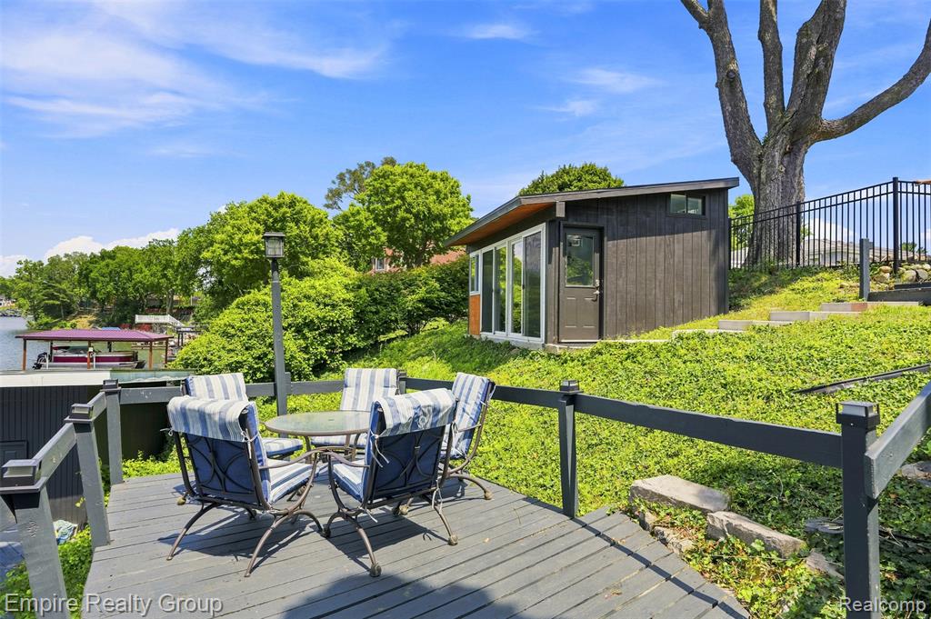 main property photo 64