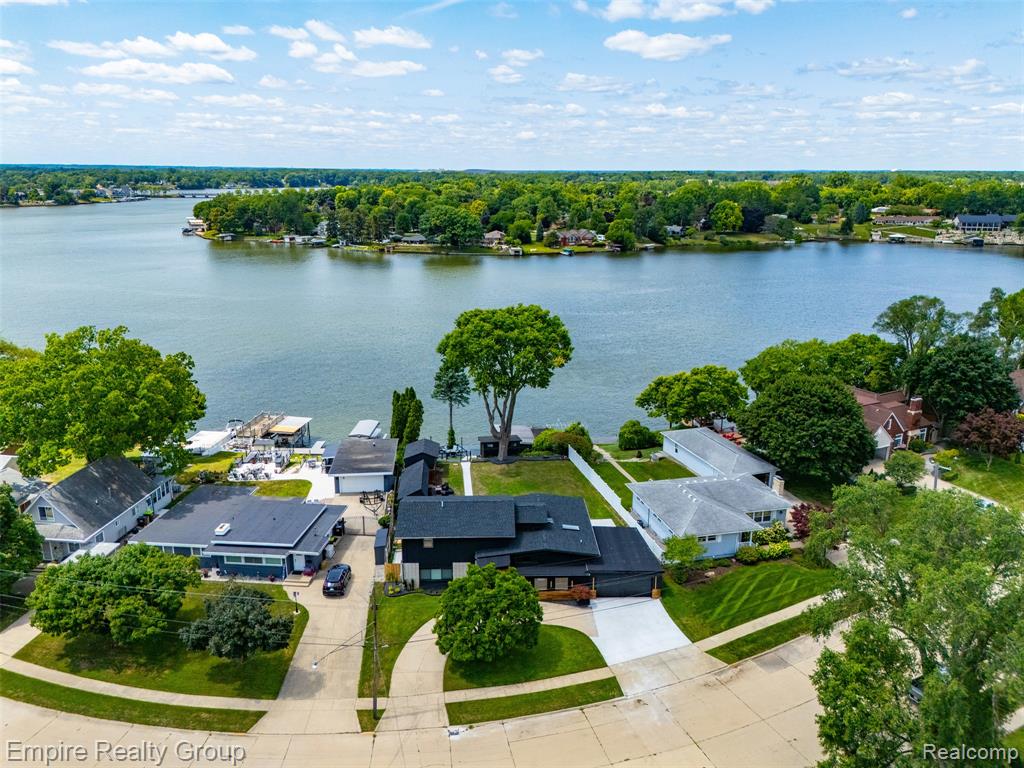 main property photo 67