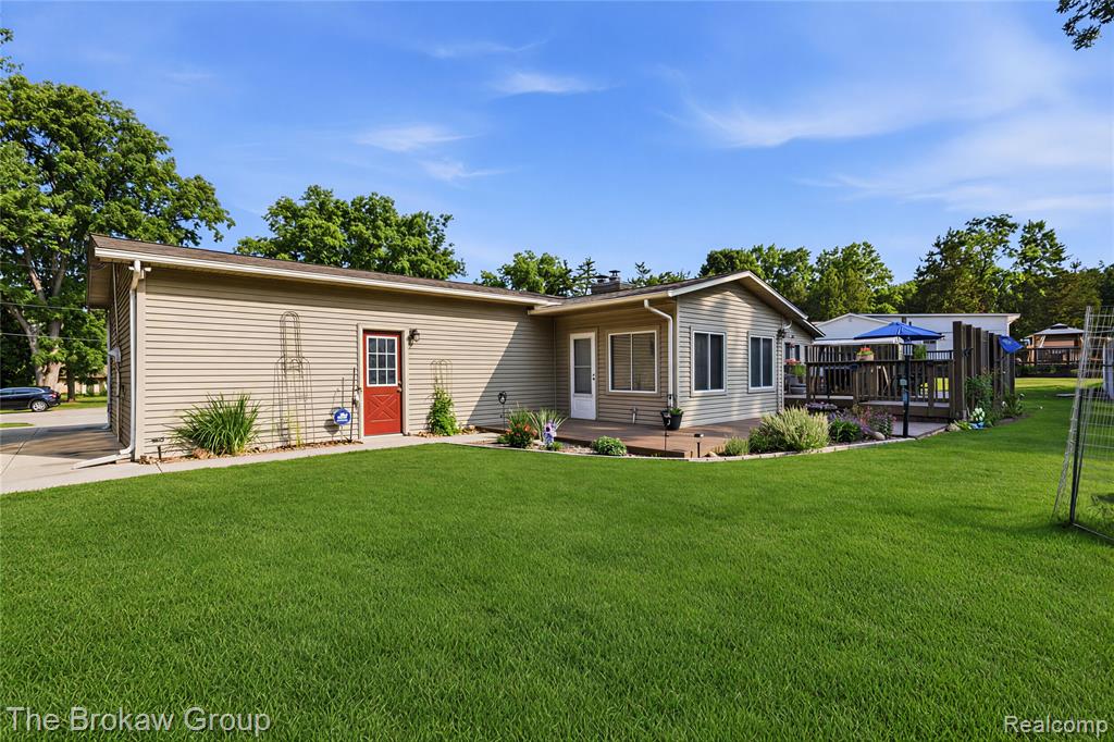 main property photo 5