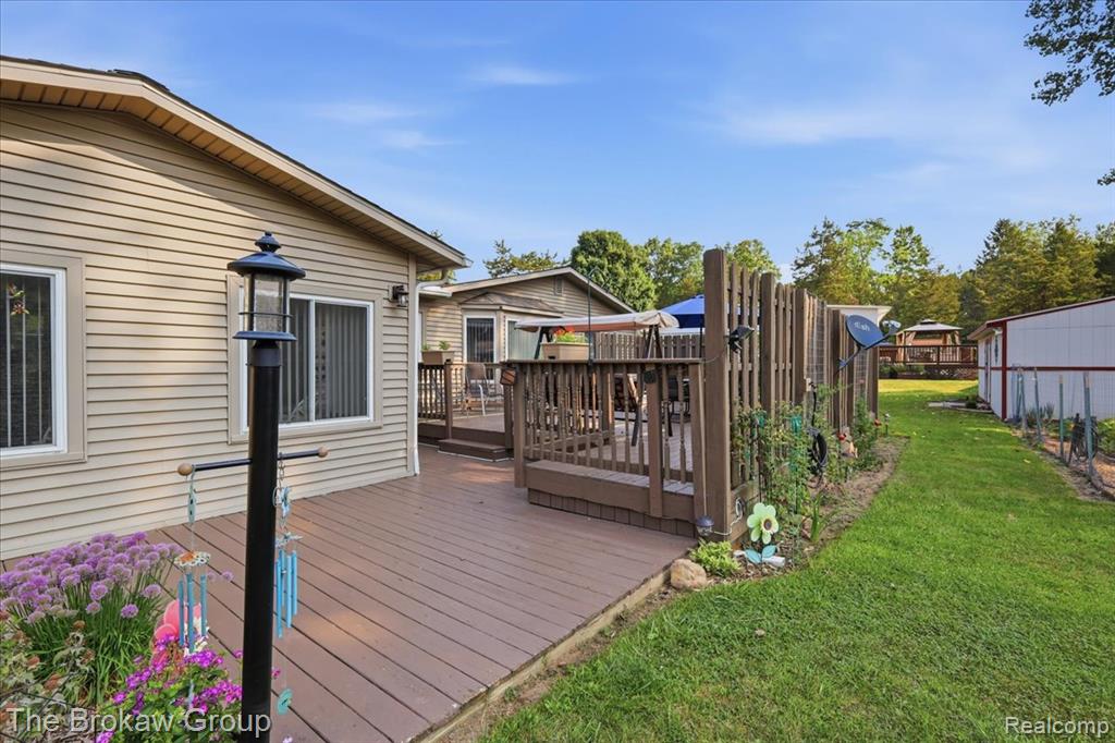 main property photo 51