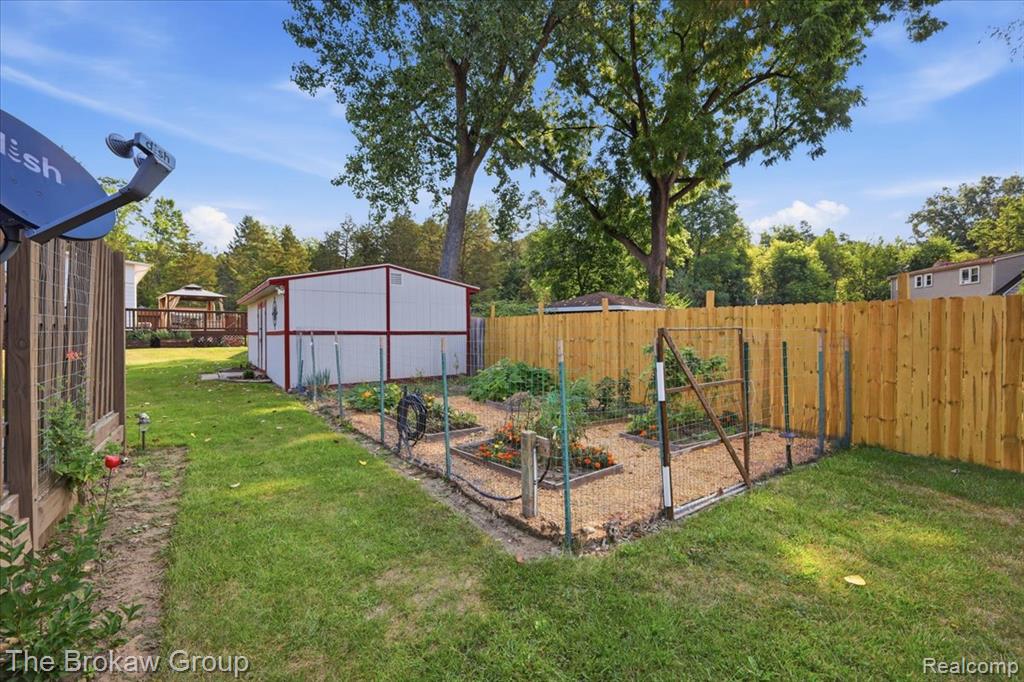 main property photo 52
