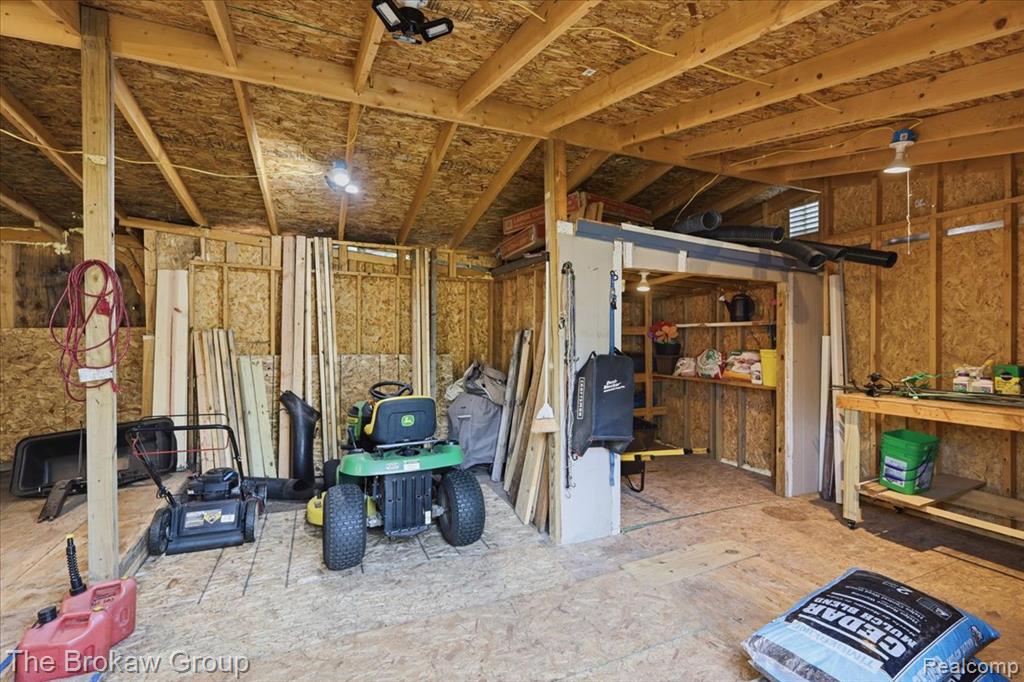 main property photo 54