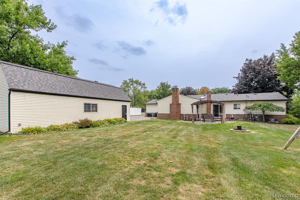 main property photo 42