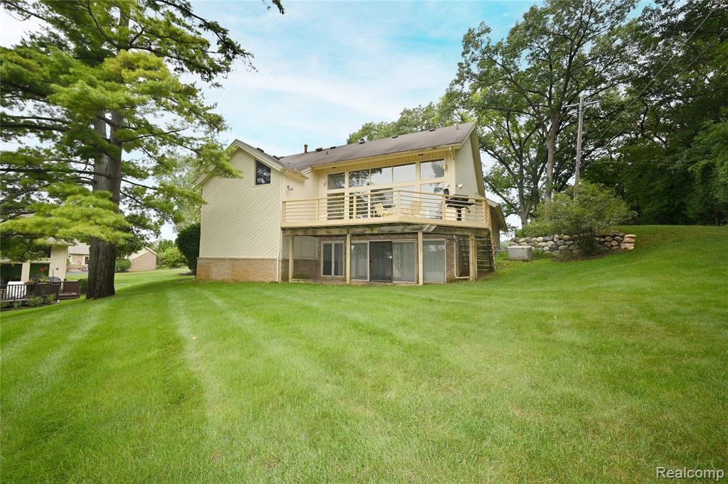 main property photo 35