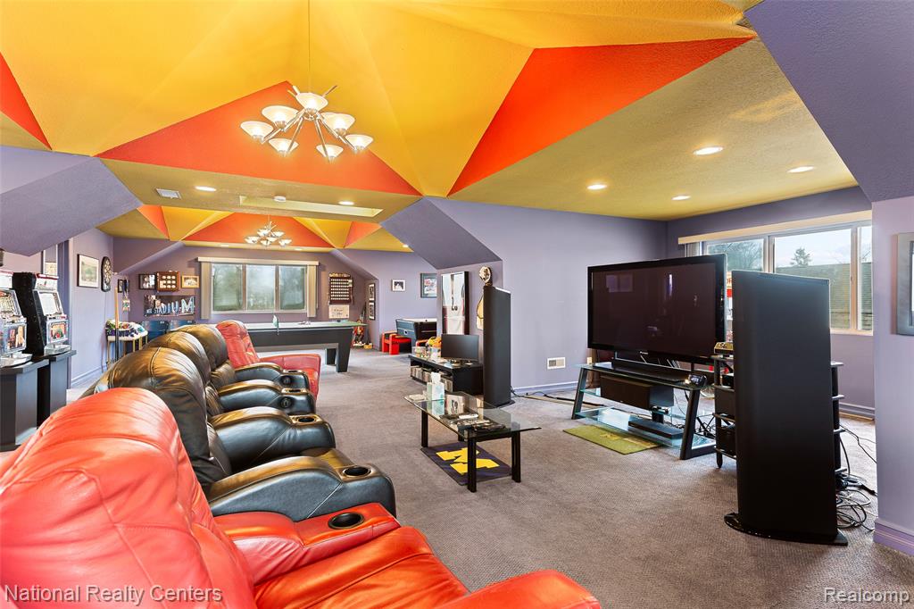 main property photo 59