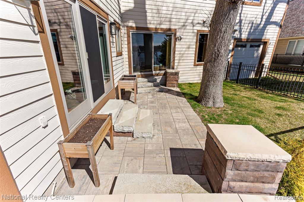 main property photo 77