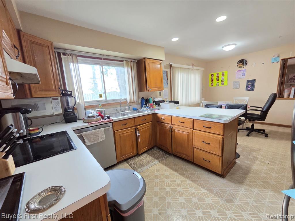 main property photo 81