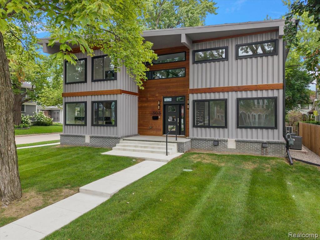 main property photo 0