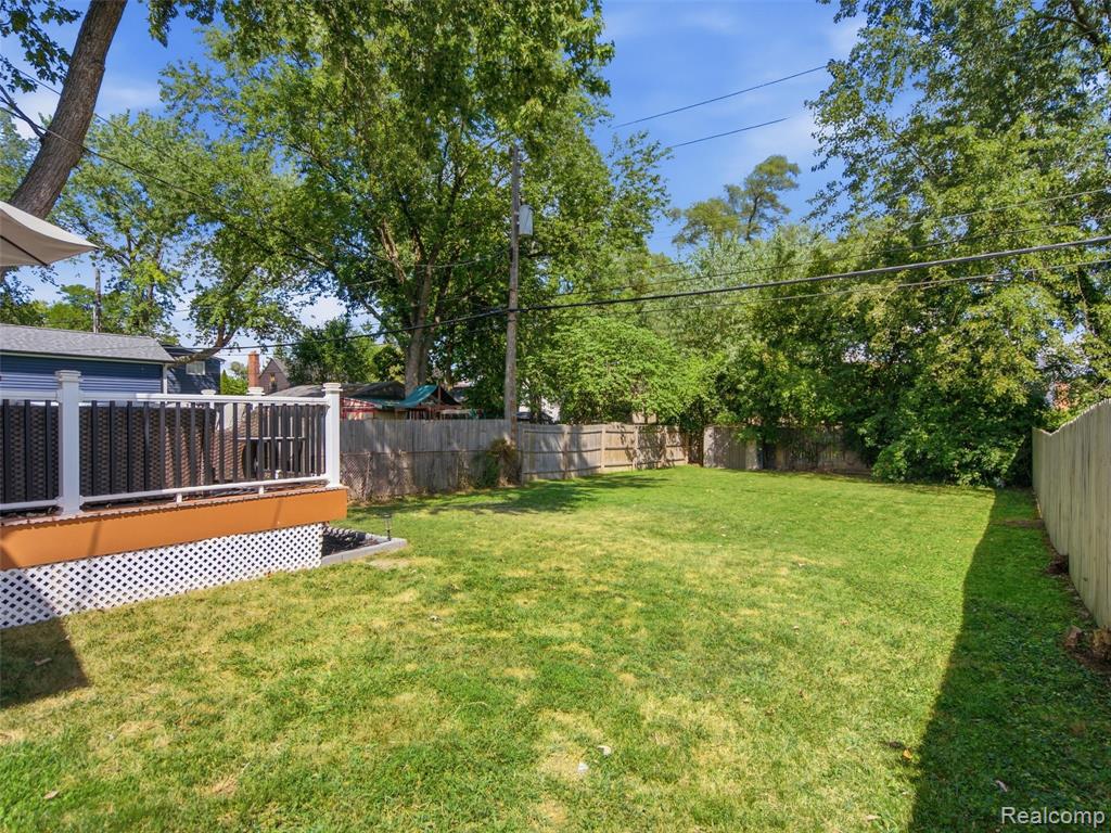 main property photo 19
