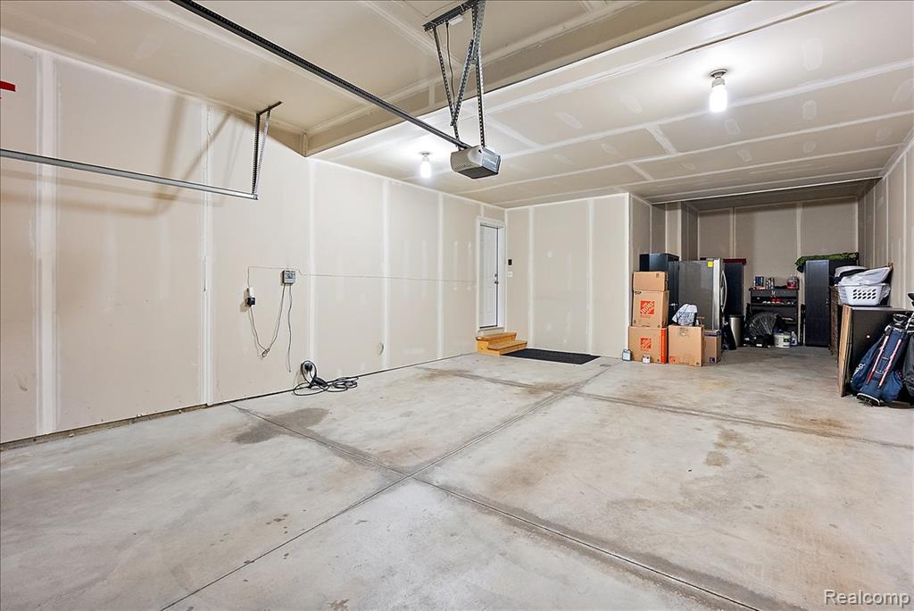 main property photo 51