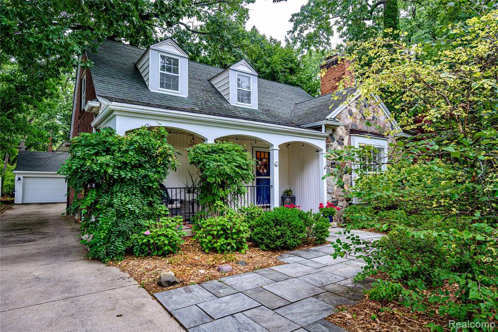 main property photo 42