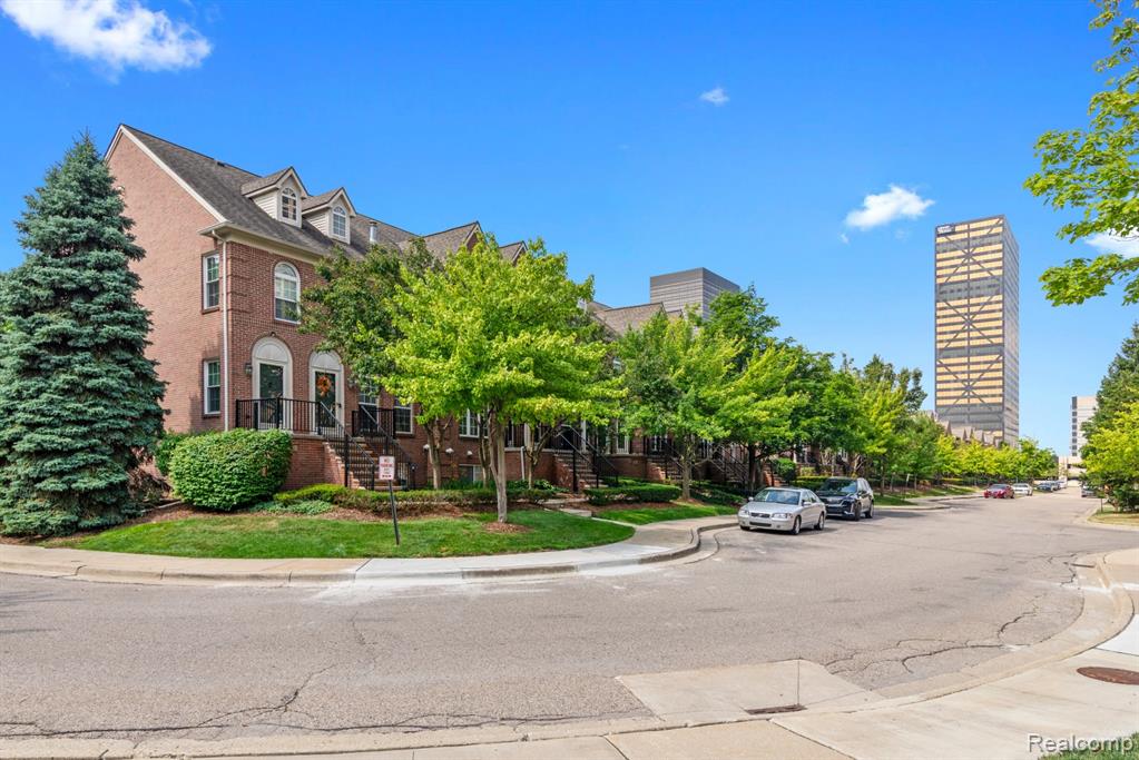 main property photo 31