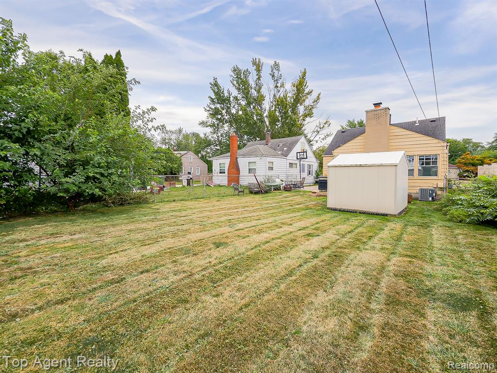main property photo 26