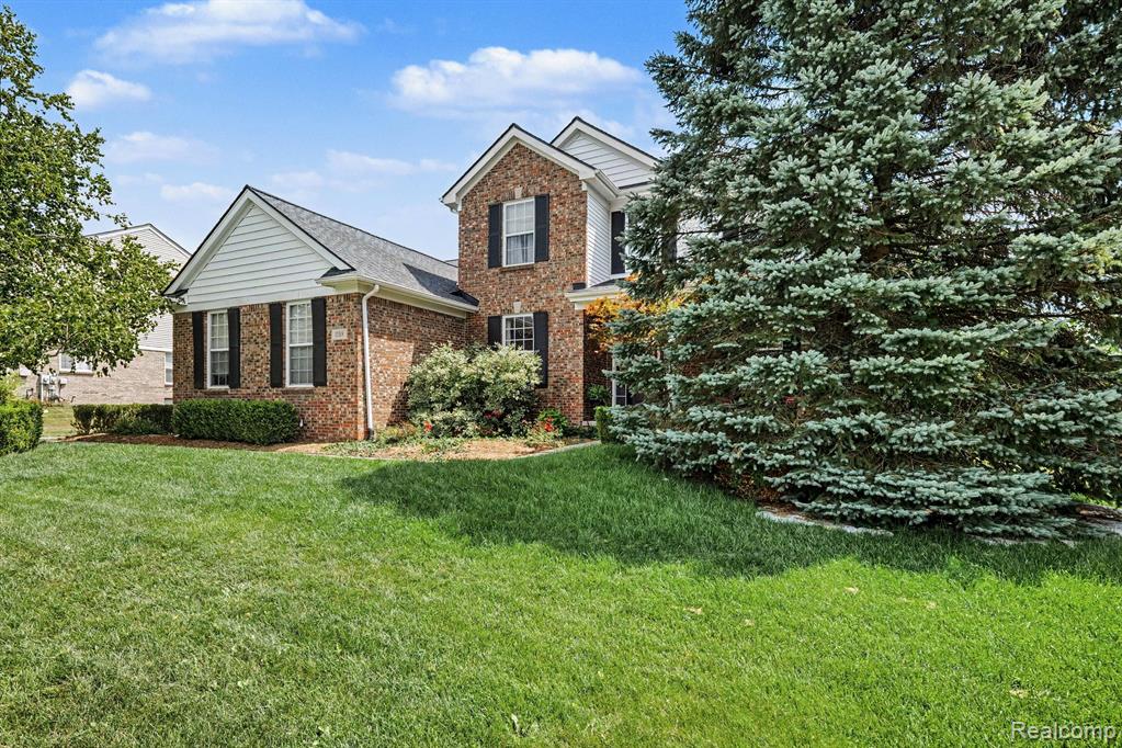 main property photo 26
