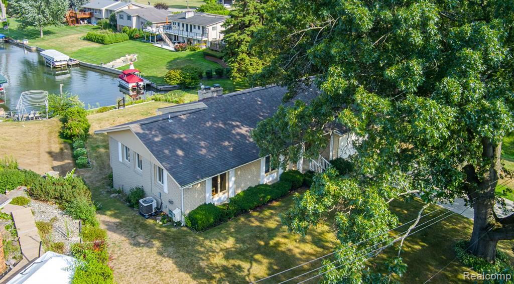 main property photo 51