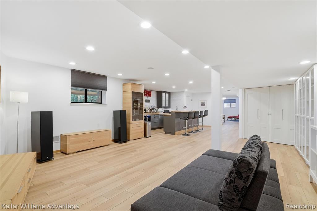 main property photo 66