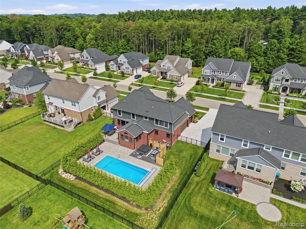 main property photo 56