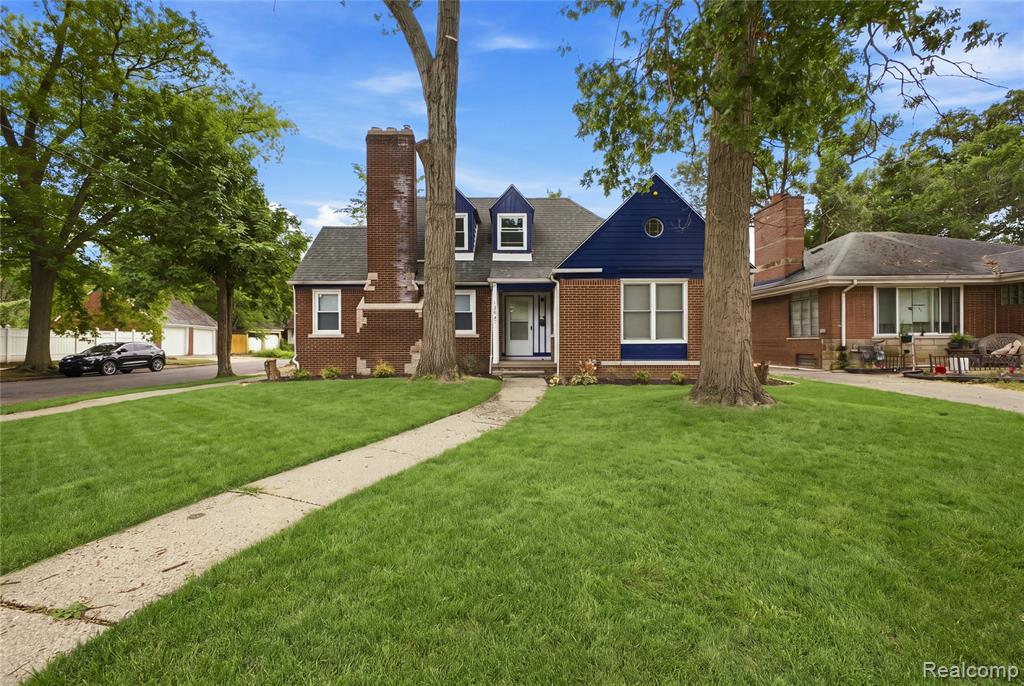 main property photo 2