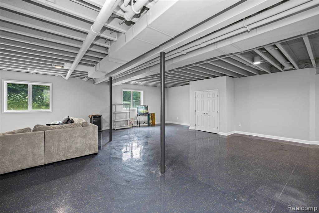 main property photo 61