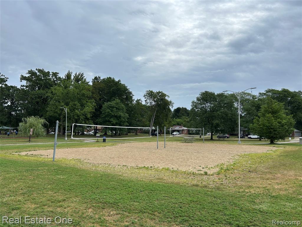 main property photo 31