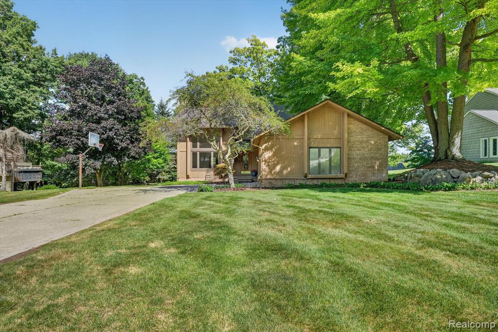 main property photo 44