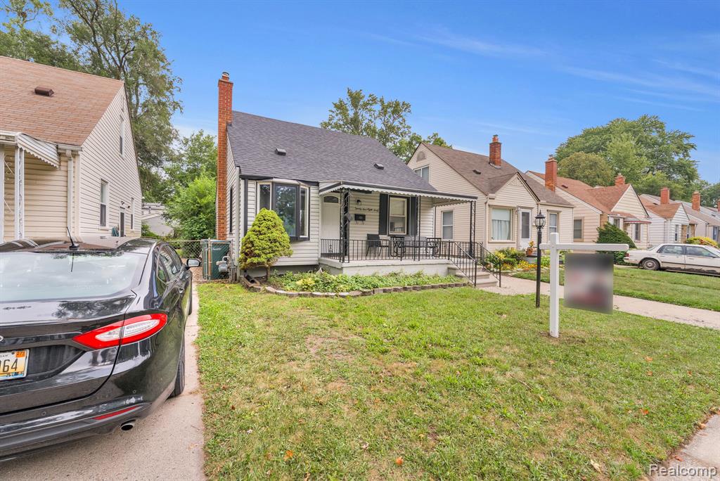 main property photo 14