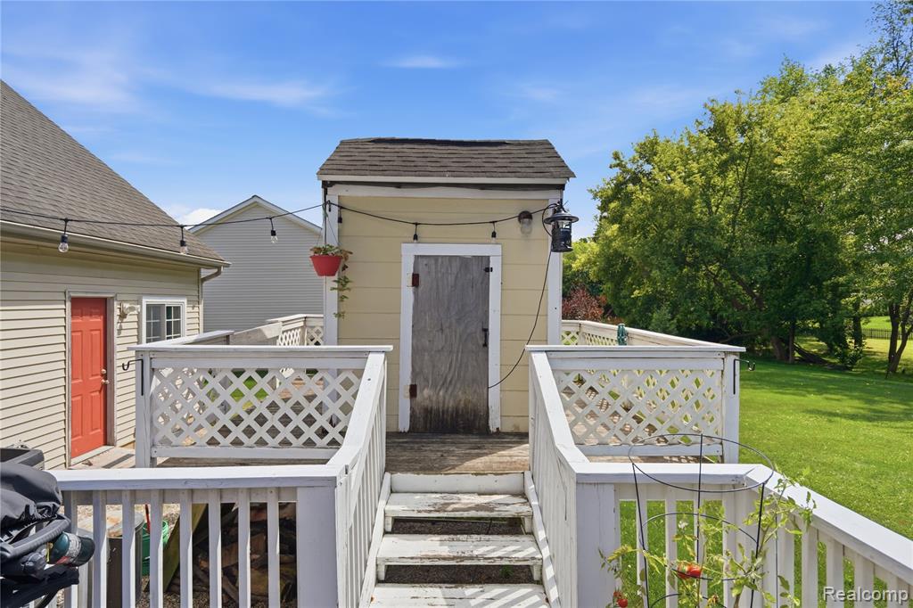 main property photo 42
